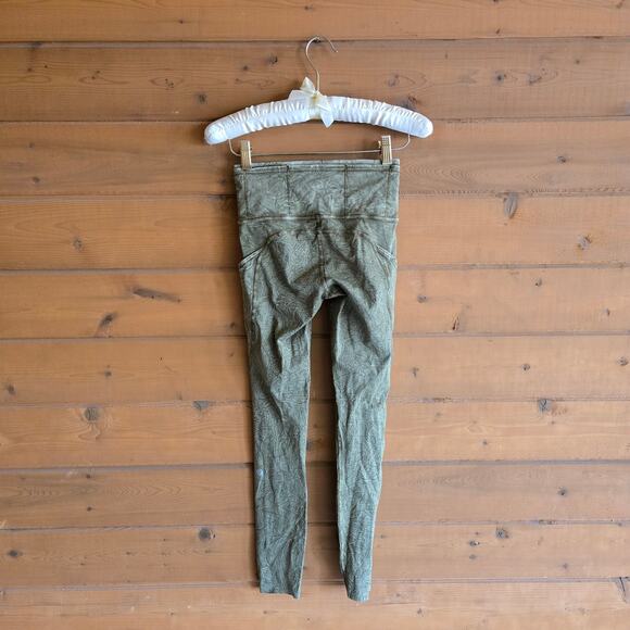 Lululemon Fast and Free High Rise Tight 25" Ice Dye Wash Moss Green 2 Legging - Picture 4 of 7